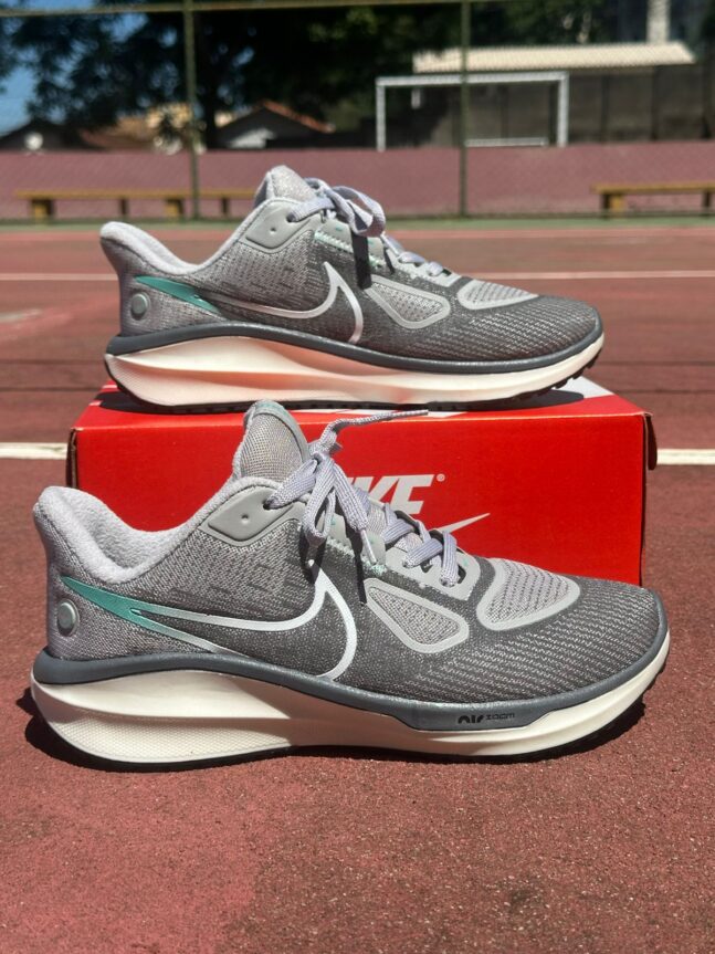 Tenis Vomero 17 Masculino Cinza